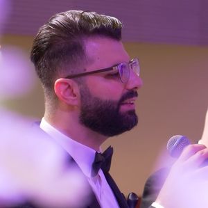 Meet your Posher, Manar